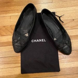 Chanel Black Quilted Ballet Flats Size 38
